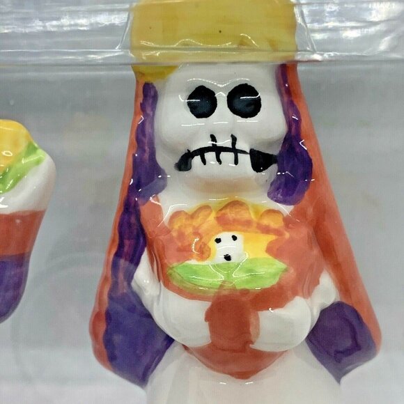 Halloween & Dia De Los Muertos Bride & Groom Salt & Pepper Shaker Set - Picture 2 of 12